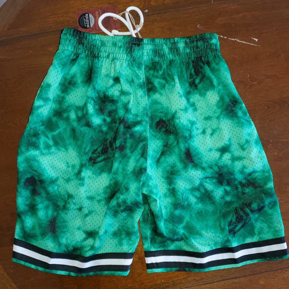 Mitchell & Ness Boston Celtics Shorts NBA Galaxy Swingman Green Multiple Sizes - Picture 5 of 16